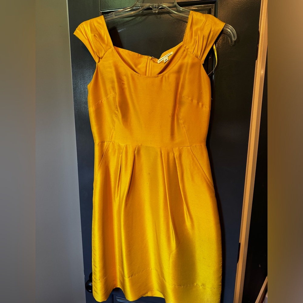 Banana Republic Yellow Pleated Mini Dress Sweetheart Neckline